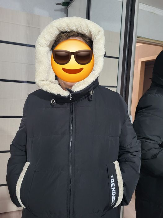 Продам зимнюю женскую куртку