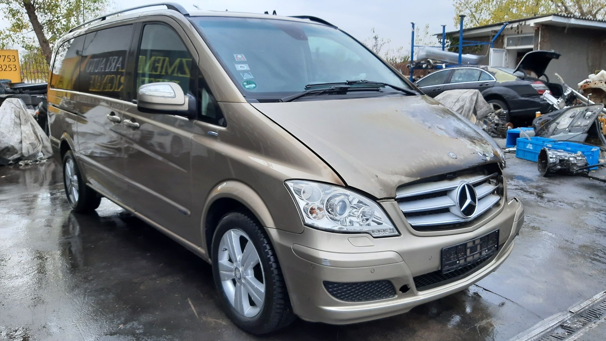 Dezmembrez mercedes Viano 3.0 V6