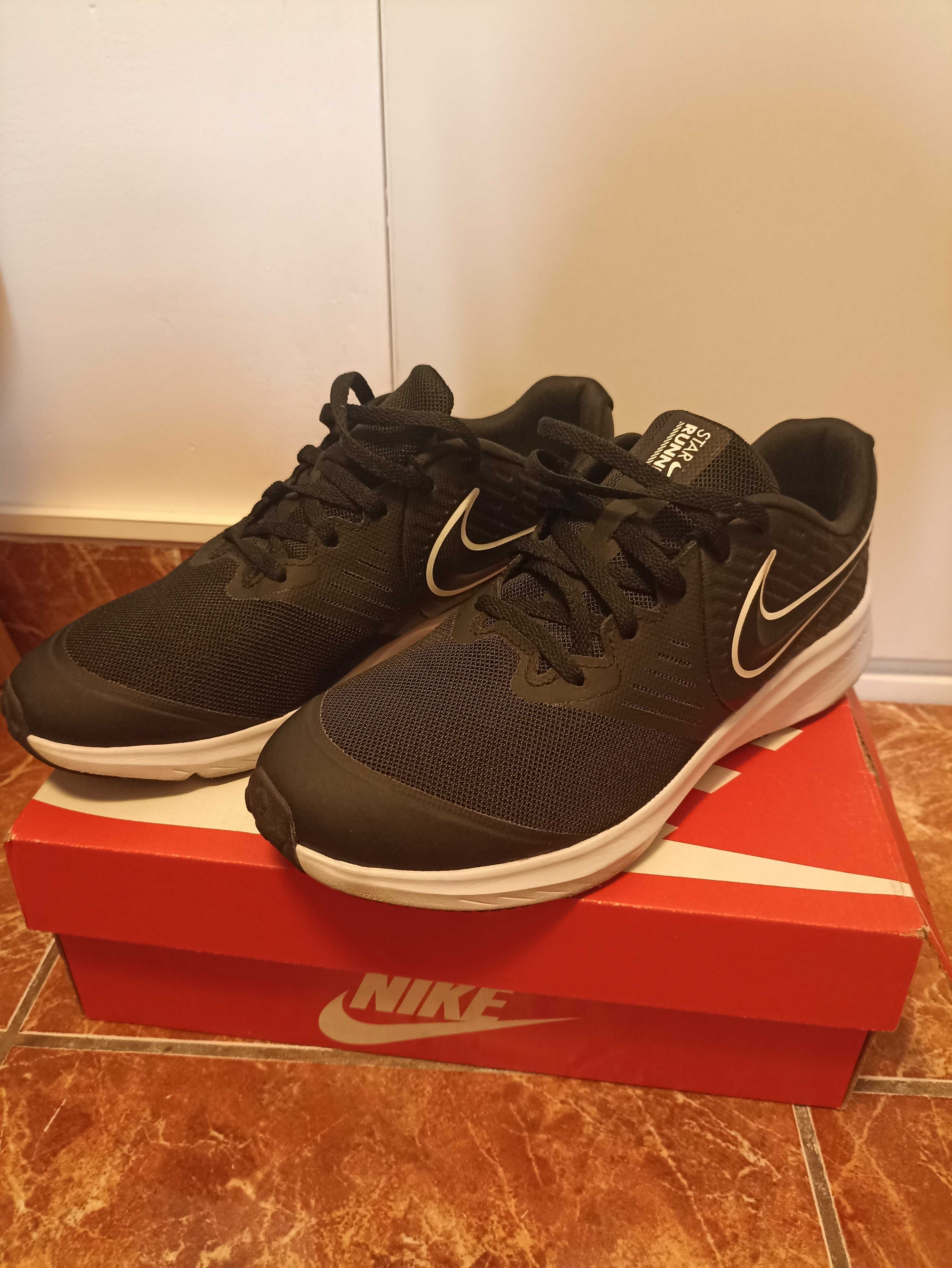 Pantofi sport Nike star runner 2 mărime 40, 25cm