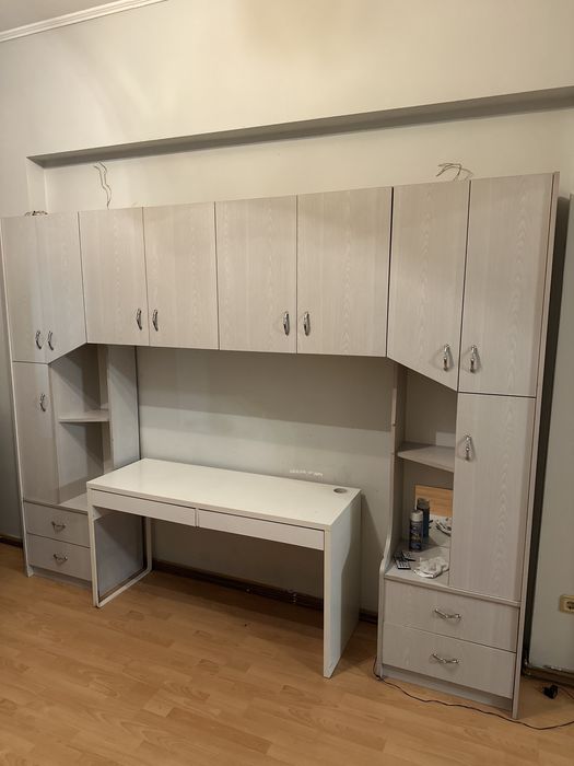 Mobilier camera (biblioteca + dulap + birou + pat + saltea) & aragaz