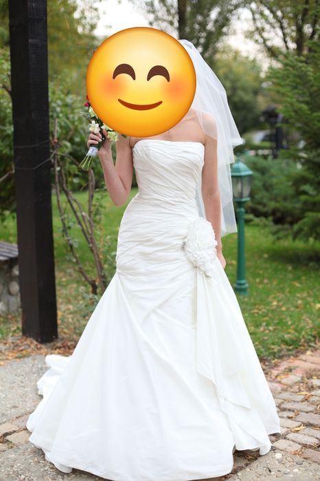 Vând rochie superba de mireasa, colectie mai veche 1700 ron negociabil