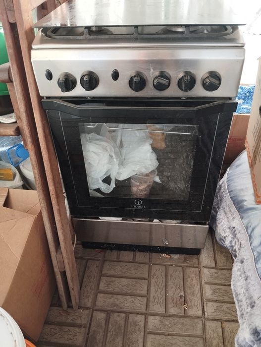 Газ плита продам