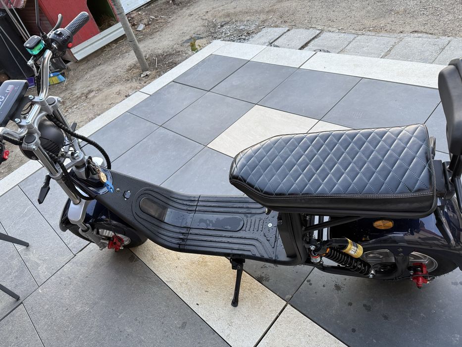 Scuter electric citycoco