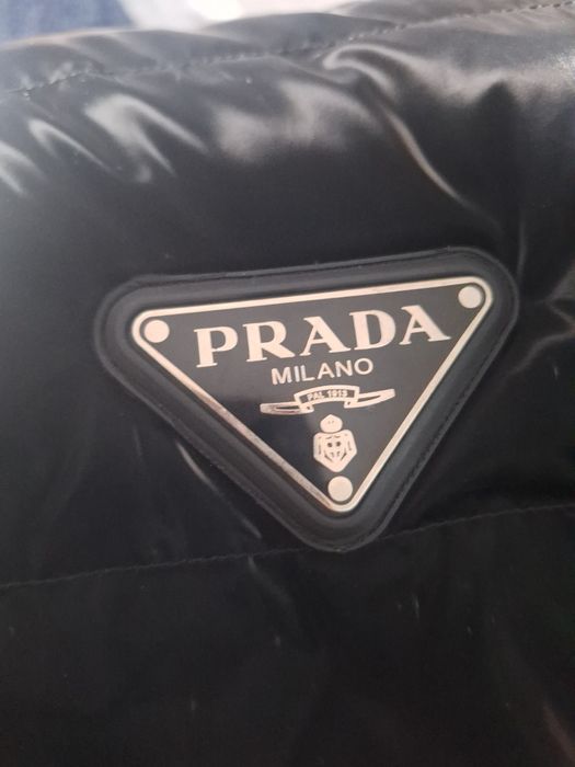 Vesta neagra noua