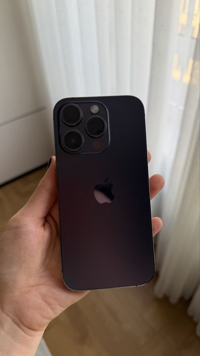 Продам Iphone 14 pro