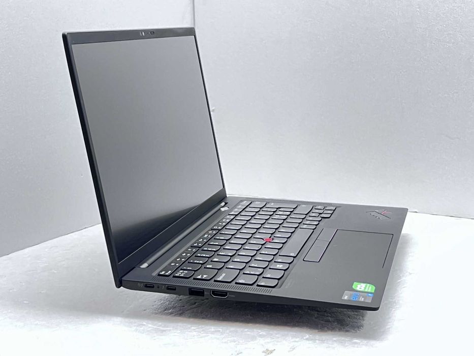 Реновиран лаптоп Lenovo Thinkpad X1 Carbon G9 i7-1165G7 32GB 1TB