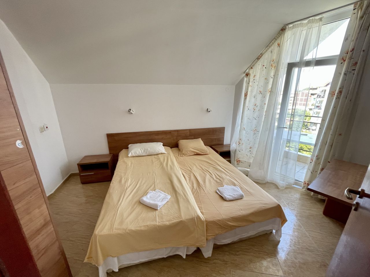 Продава се Тристаен апартамент в к.к. Слънчев бряг - 78 кв.м за 1052 €/кв.м - Снимка #5