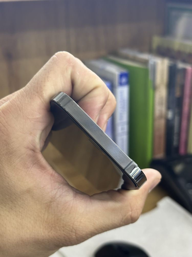 Iphone 12 pro sotiladi
