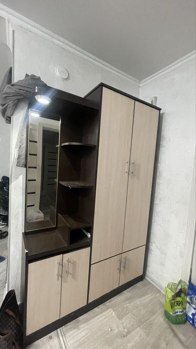 Продам удобную и красивую прихожку