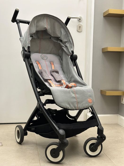 Carucior compact și foarte ușor Cybex Gold LIBELLE Lava Grey