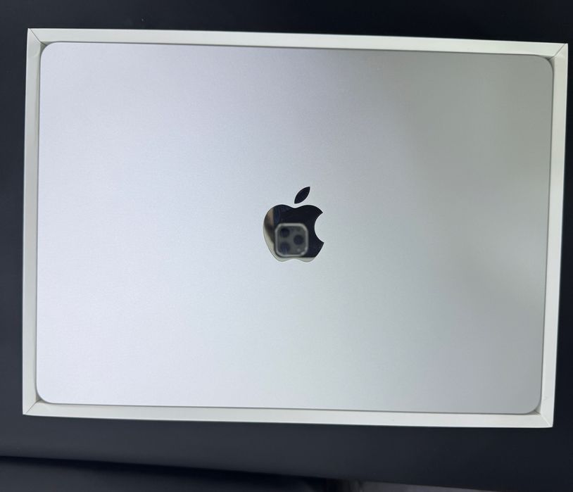 MackBook M2 Air 2024