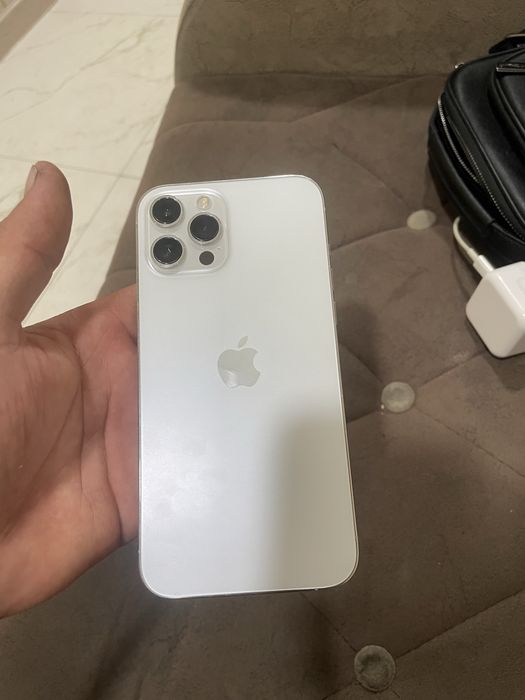 Iphone12 pro max sotladi