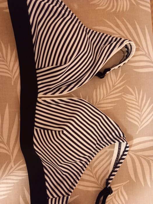 Bustiera, compleu și sutiene, noi