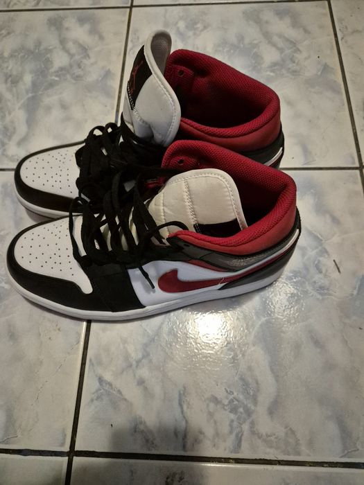 Nike air jordan 1 Mid Red Panda