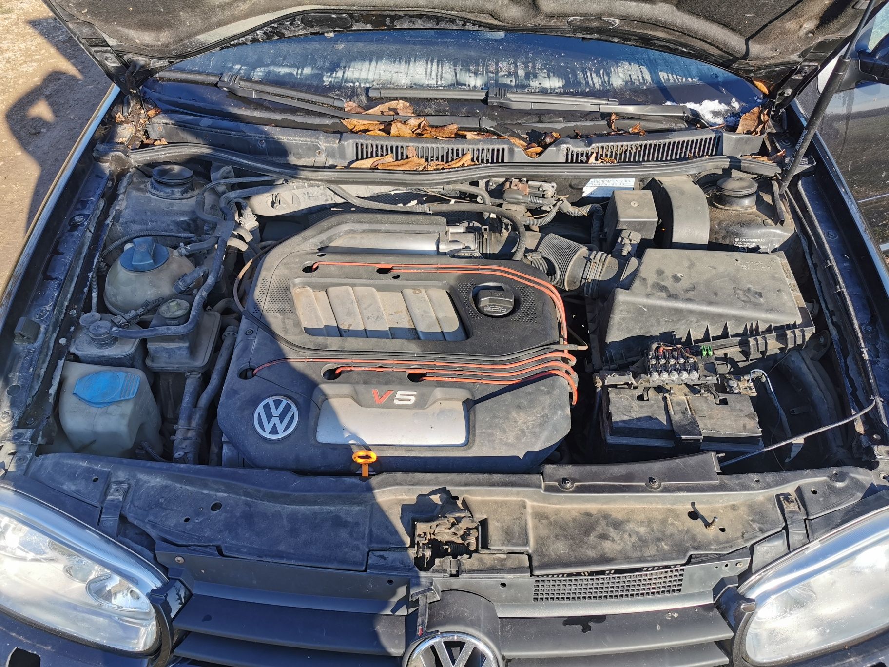 Голф 4 2.3 150 кс на части / vw golf 4 2.3 v5 na chasti