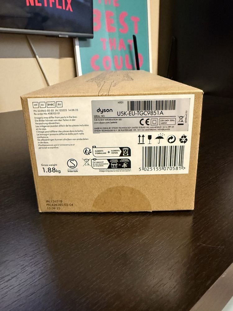 Dyson Airstrait HT01 (Nichel/Cupru)