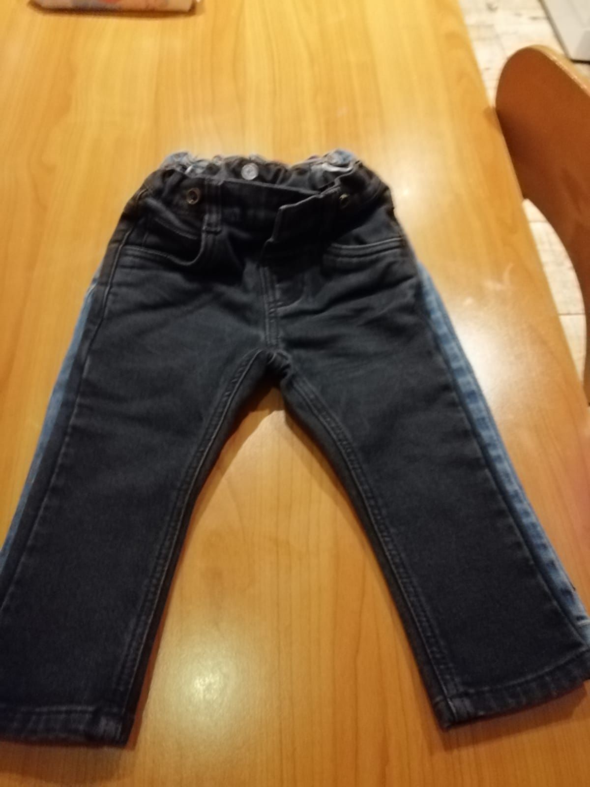 Set 3 perechi de pantaloni blugi bebeluși C&A mărimea 86