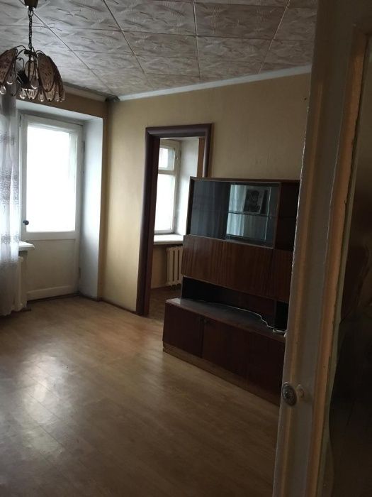 Продам 4- х  комнатную квартиру.