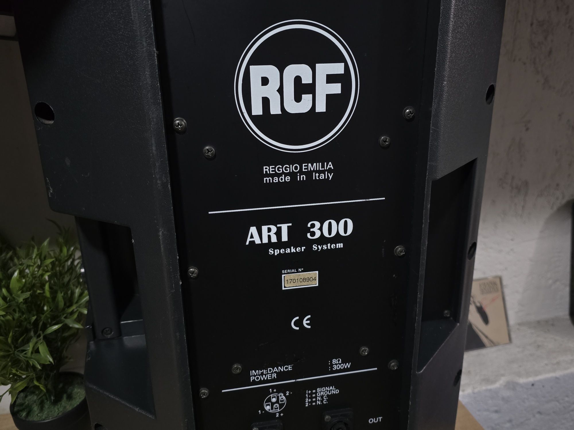 Boxe pasive RCF ART-300, made in Italy, 12 inch ,300w, 8 ohm