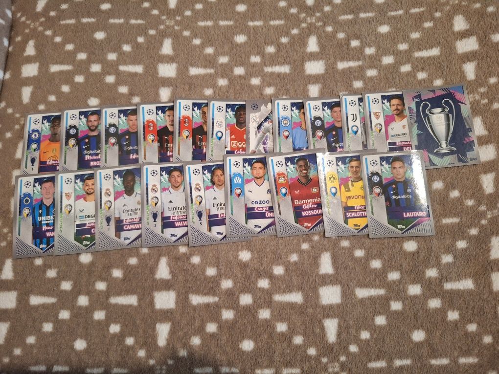 VAND URGENT!Catalog fotbaliști Topps 2023 UEFA champions league