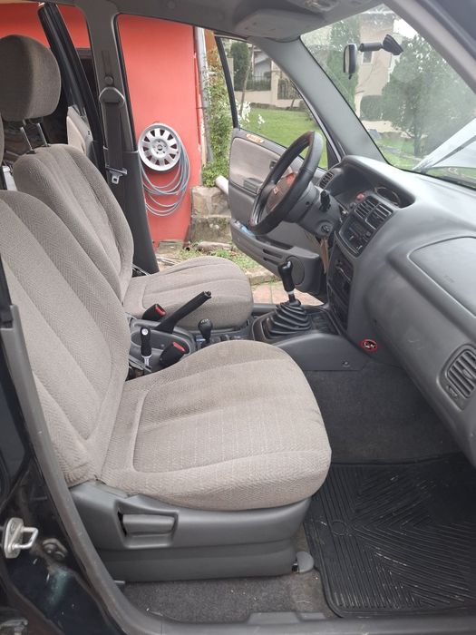 Продавам Сузуки Гранде Витара.  2000 година  2.0 тди 90 к.с.