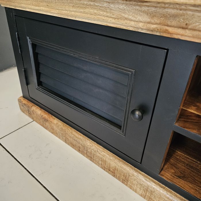 TV шкаф,антре,коридор и закачалка от 100% масивно мангово дърво
Закача