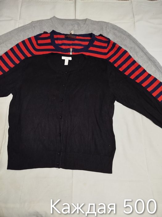 Свитера,пусеры 42-44 размер