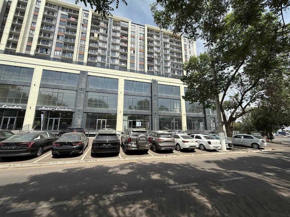 Аренда помещения 1000 м² под автосалон шоурум