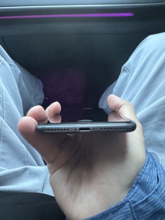 Продам Iphone 8 plus