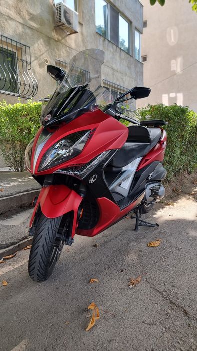 Scuter Kymco Xciting 400i