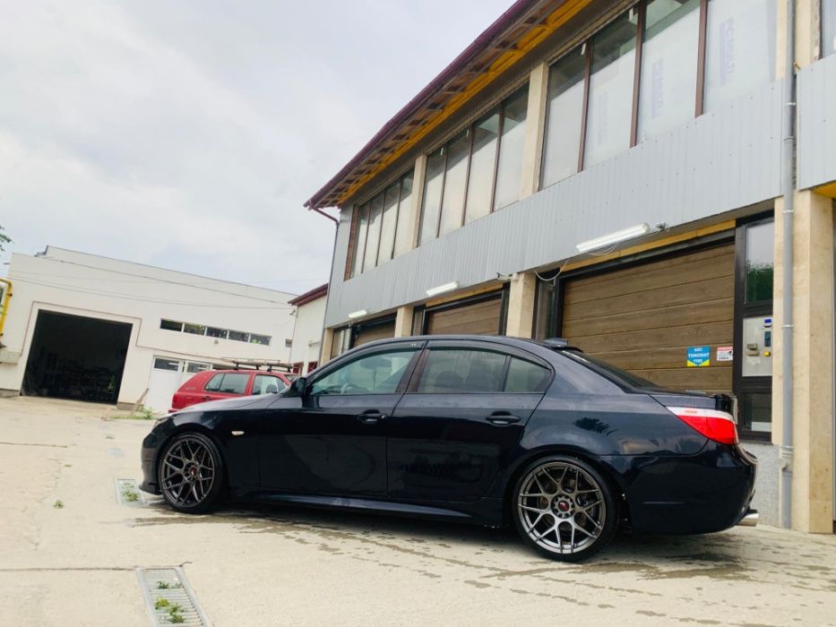 Jante Concave BMW E60 Japan Racing JR18 19 inch Hyper Black