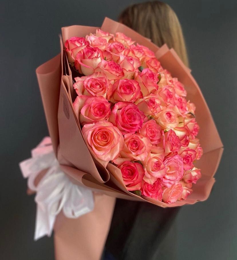 Розы Пионы Доставка цветов