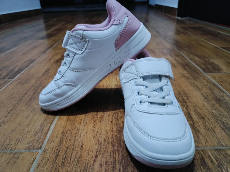 Pantofi sport fete/ adidași Graceland mărimea 31