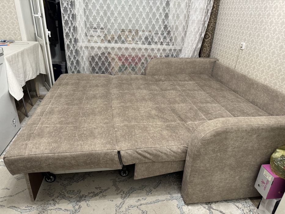 Продам диван в отличном состоянии