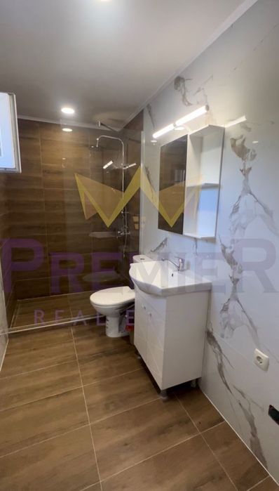 Дава се под наем Двустаен апартамент в Варна, Бриз - 70 кв.м за 600 € - Снимка #12