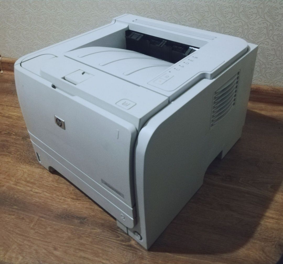 HP LaserJet P2035 и P2055
Принтер