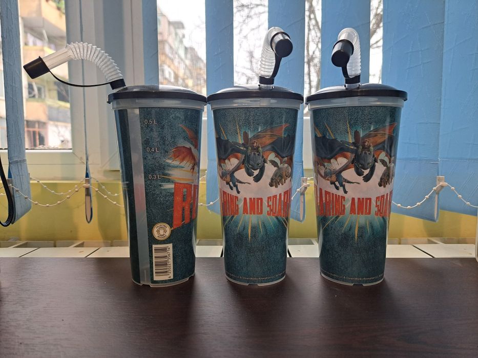 3 Чаши с капак на филма "Как да си дресираш дракон"