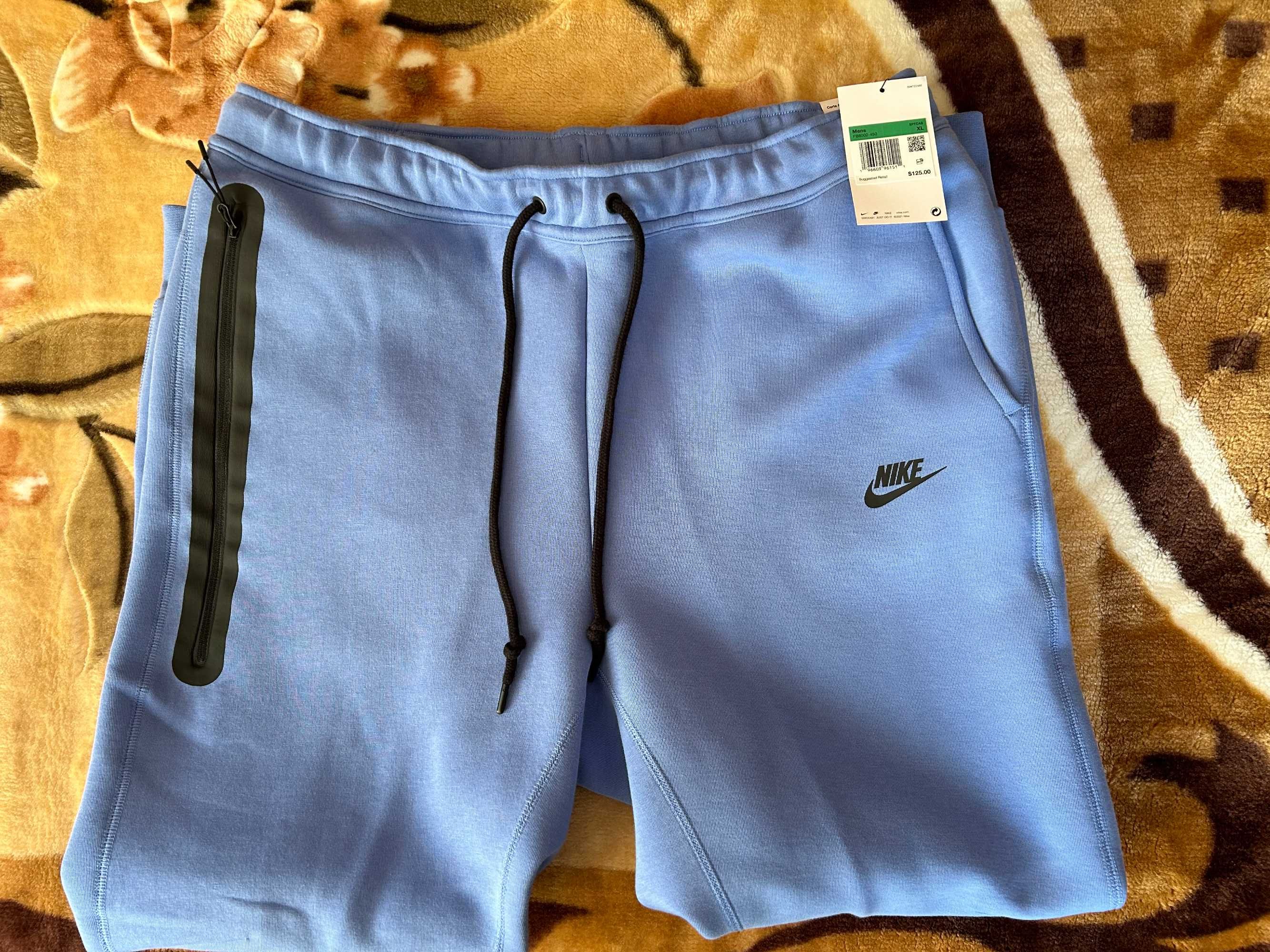 Продаю штаны Nike Sportswear Tech Fleece Men's Joggers размер XL