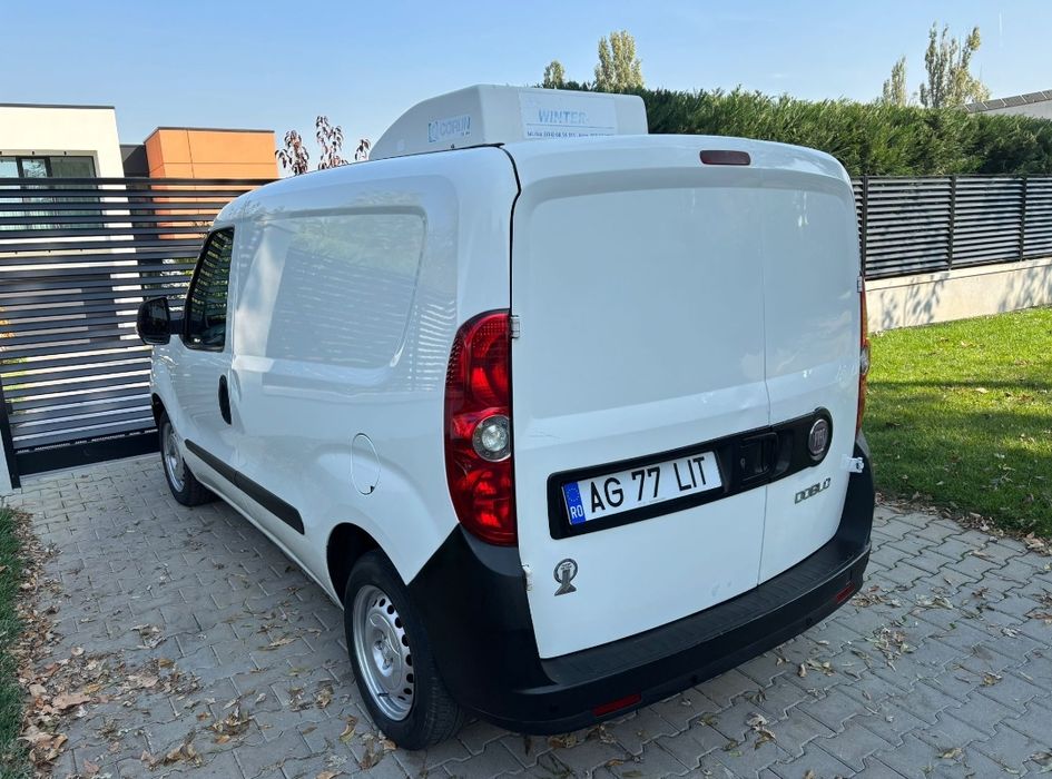 Fiat doblo cu frig