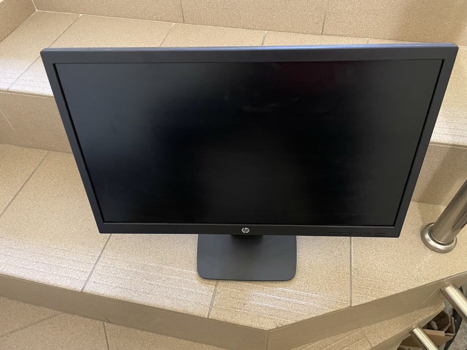 Монитор HP 21,5 инча, 2021