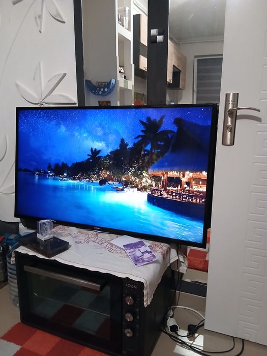 Vând Urgent  Sony  Bravia