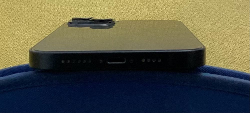 Vand iPhone 14 Plus, pachet complet