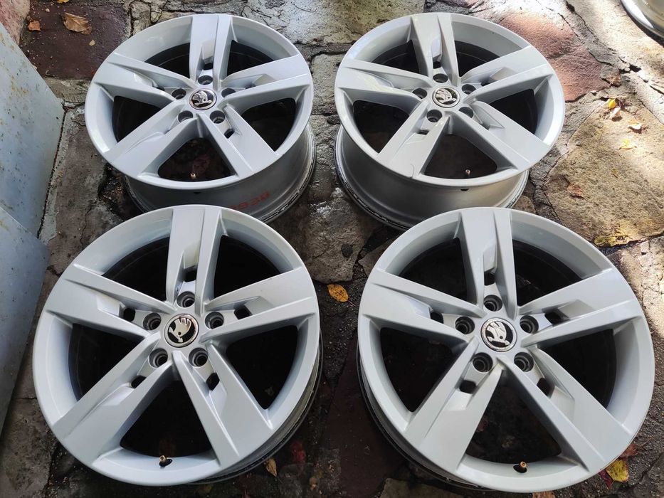 Шкода 17 5x112 оригинални лети джанти 5x112 за Skoda Octavia - 17 цола
