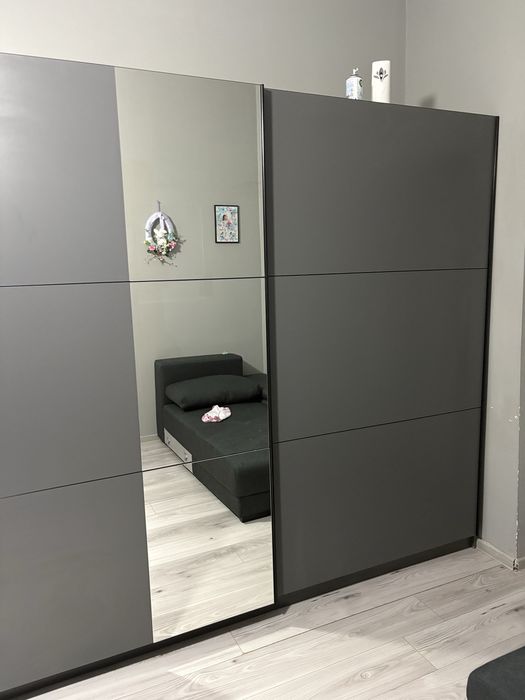 Dulap gri 240  in stare foarte buna