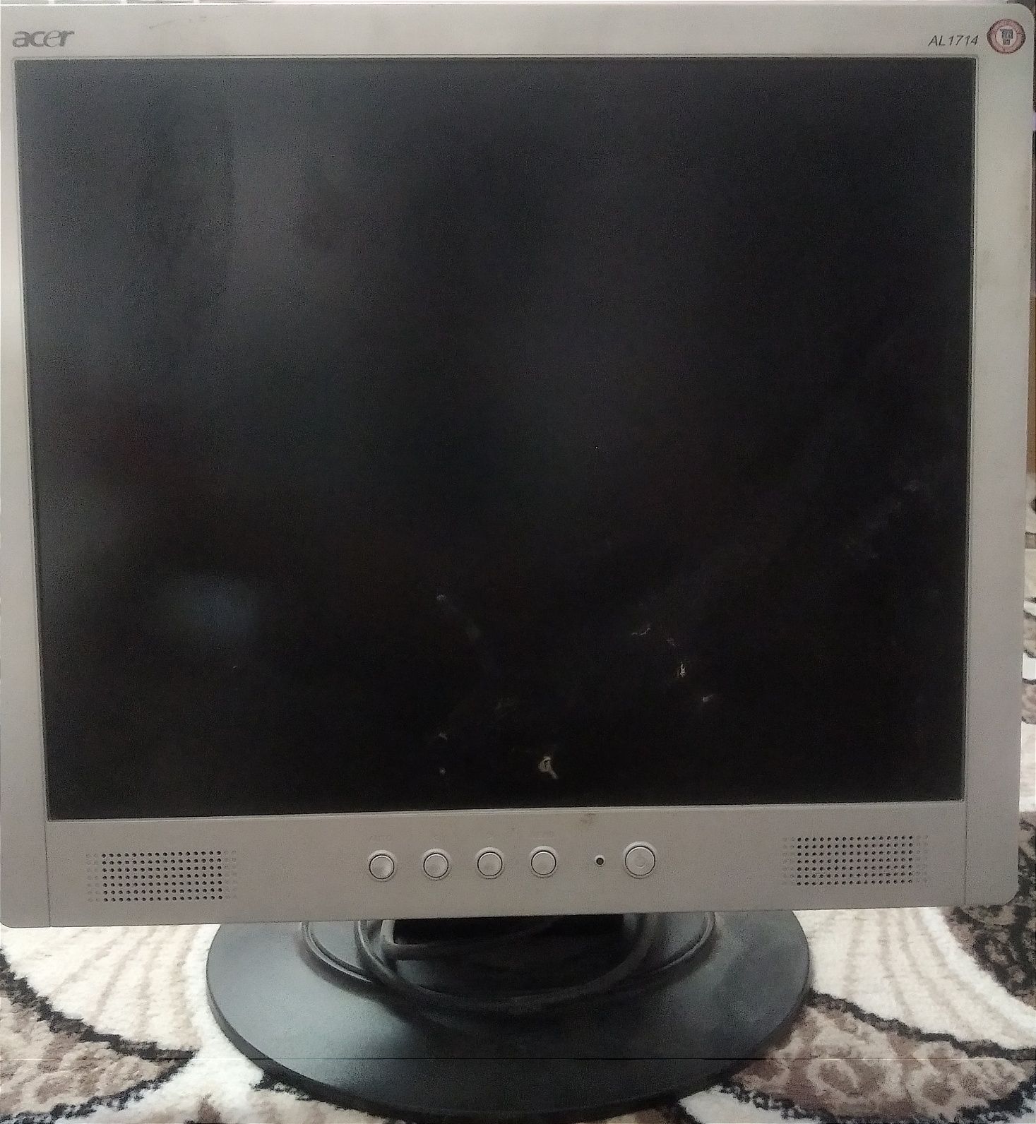Acer monitor sotiladi