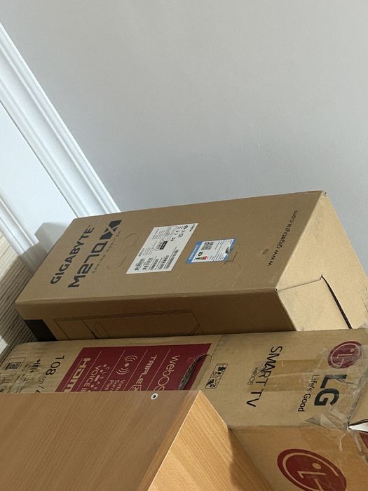 Продается монитор Gigobyte