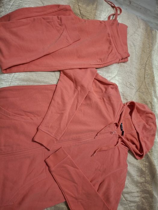 Дамски спортен екип 40/42