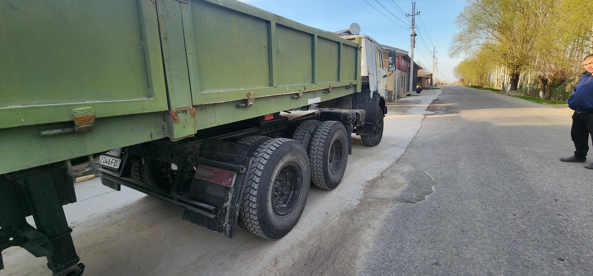 Kamaz shalanda maz pritsep 12 metr unversal kanteneravoz