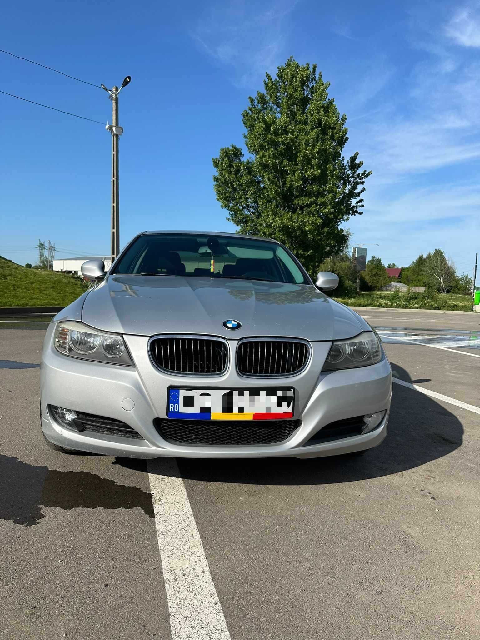 BMW SERIA 3 318d 2010