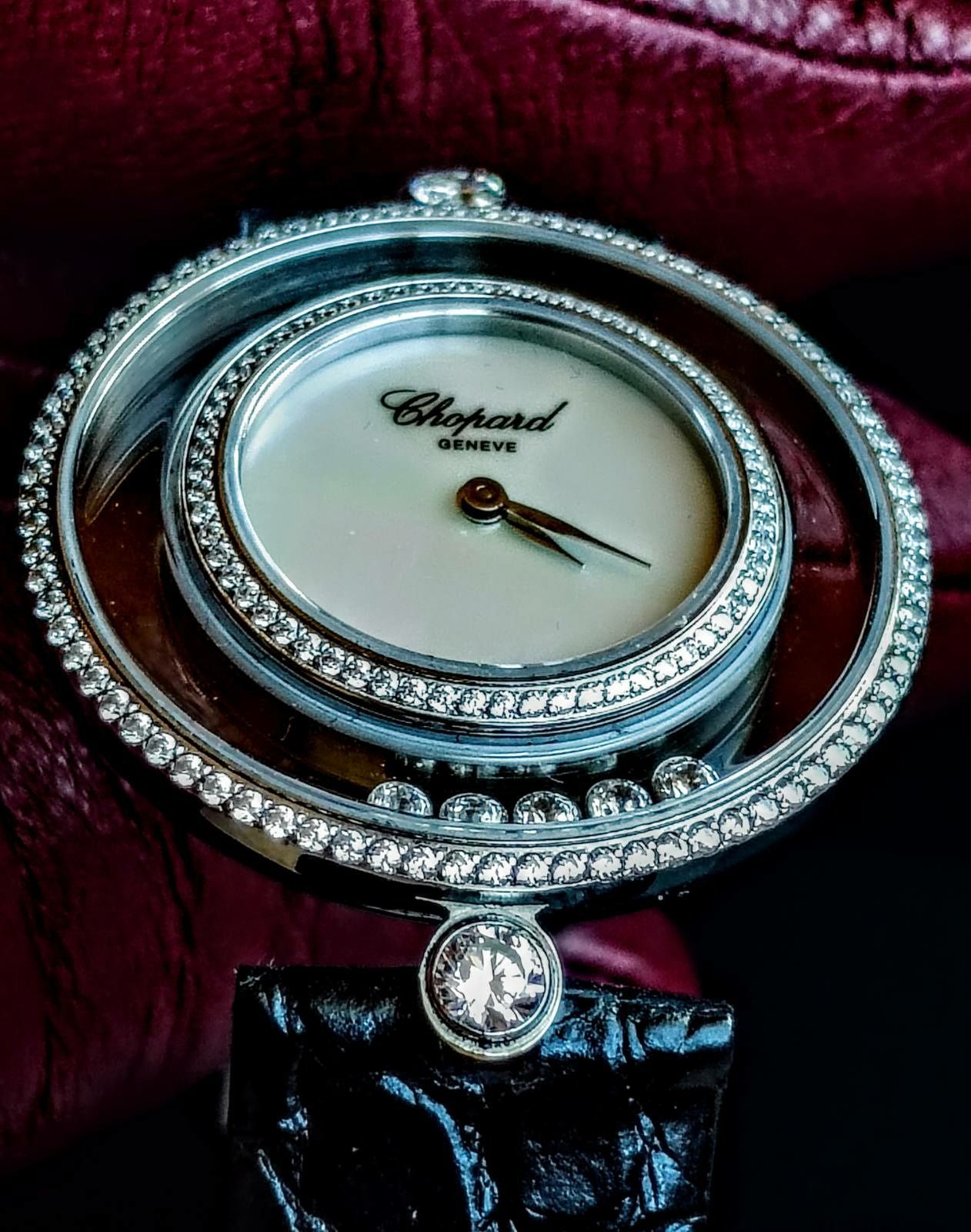 Дамски часовник Chopard Happy Diamonds